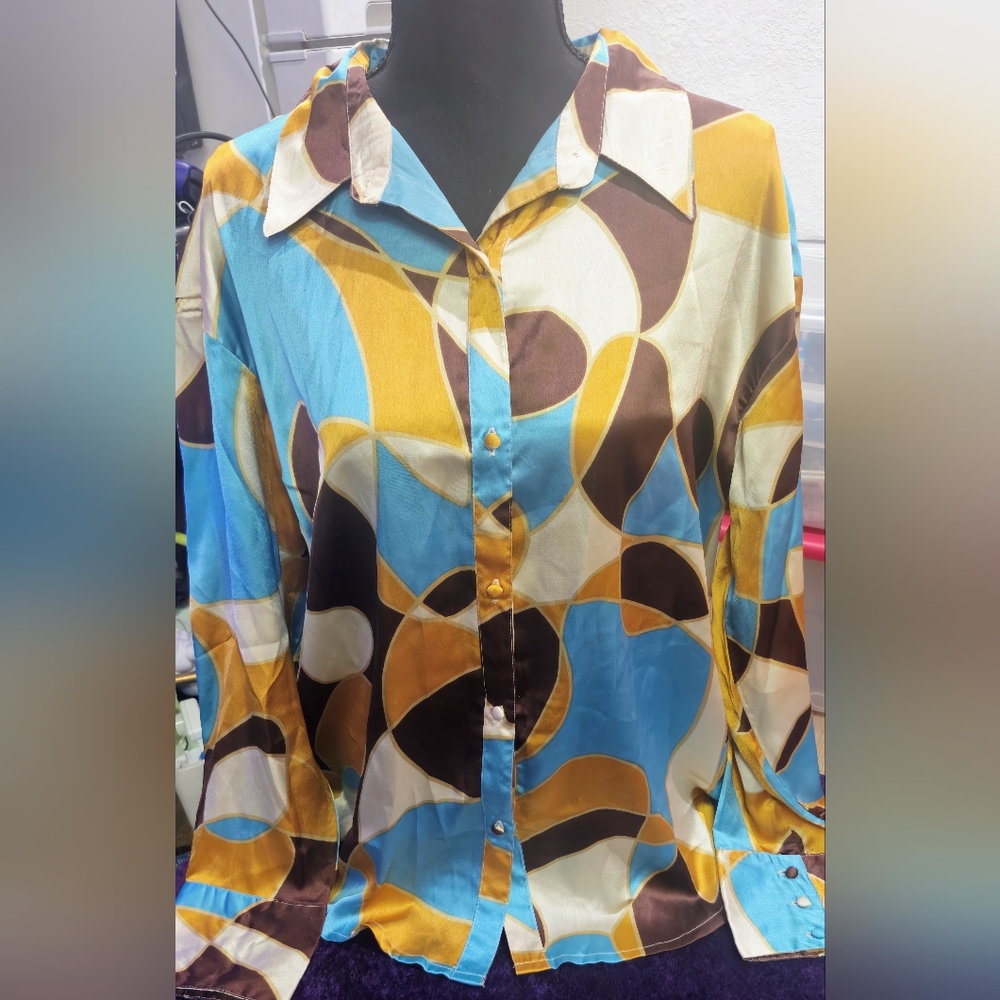 Neon Rose NWT Blouse With Blues And Brown Size Large